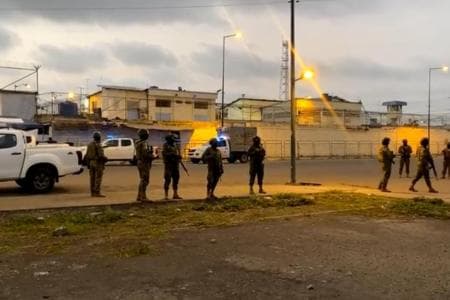 Sube a 13 la cifra de los fallecidos por asfixia tras nueva masacre en cárcel de Machala