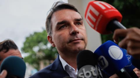 El hijo de Bolsonaro será candidato a presidente de Brasil y buscará derrotar a Lula