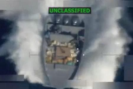 Petro denuncia que cuerpos hallados en playa de Colombia "pueden ser" víctimas de un bombardeo de Estados Unidos